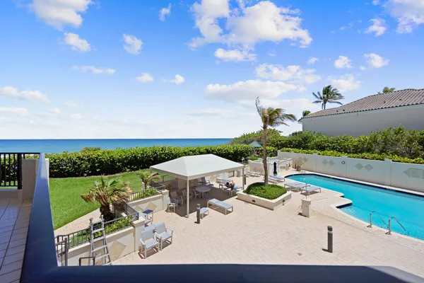 $4,400,000 | 800 Ocean Drive, Unit 205, Juno Beach, FL 33408