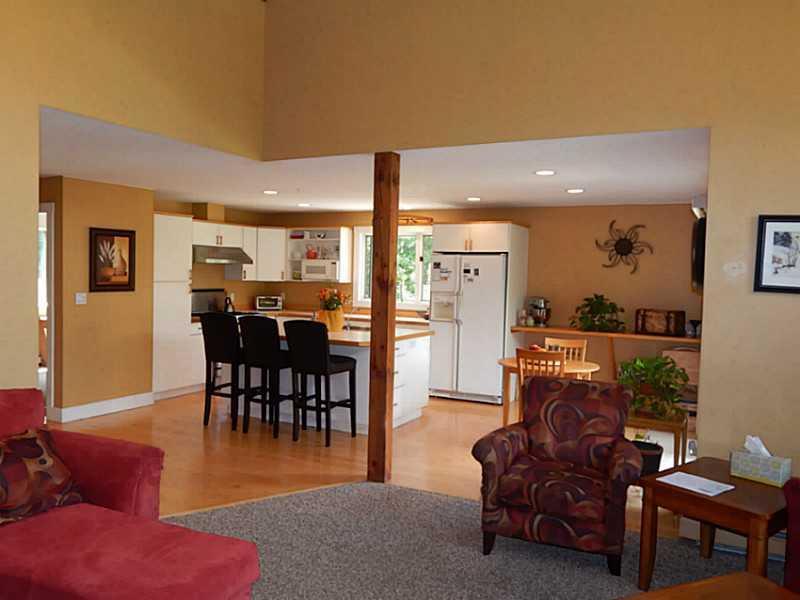 6 Dominion Road Windham, ME 04062 - Photo 5 of 15 Living Room.