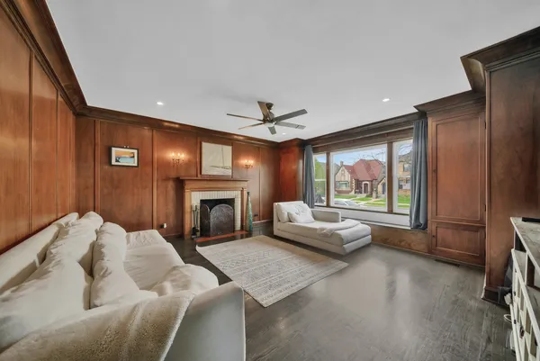 $499,900 | 3359 North Oak Park Avenue, Chicago, IL 60634