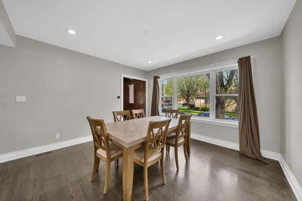 $499,900 | 3359 North Oak Park Avenue, Chicago, IL 60634