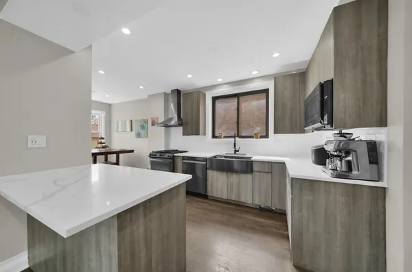 $499,900 | 3359 North Oak Park Avenue, Chicago, IL 60634