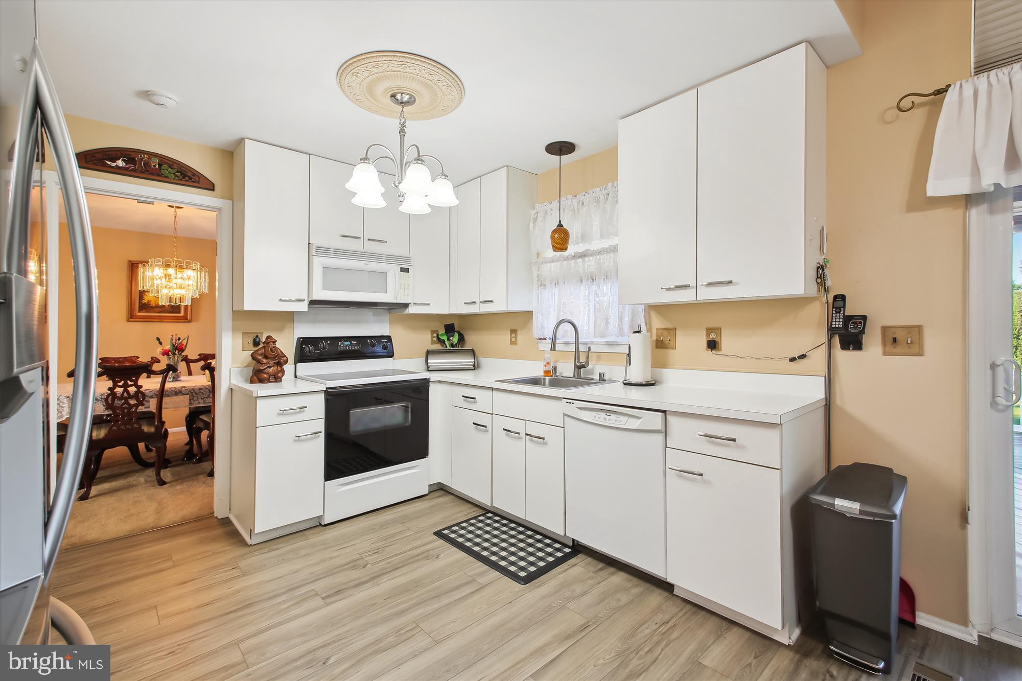 312 Delight Meadows Road Reisterstown, MD 21136 - Photo 12 of 37 Kitchen with LVP Flooring