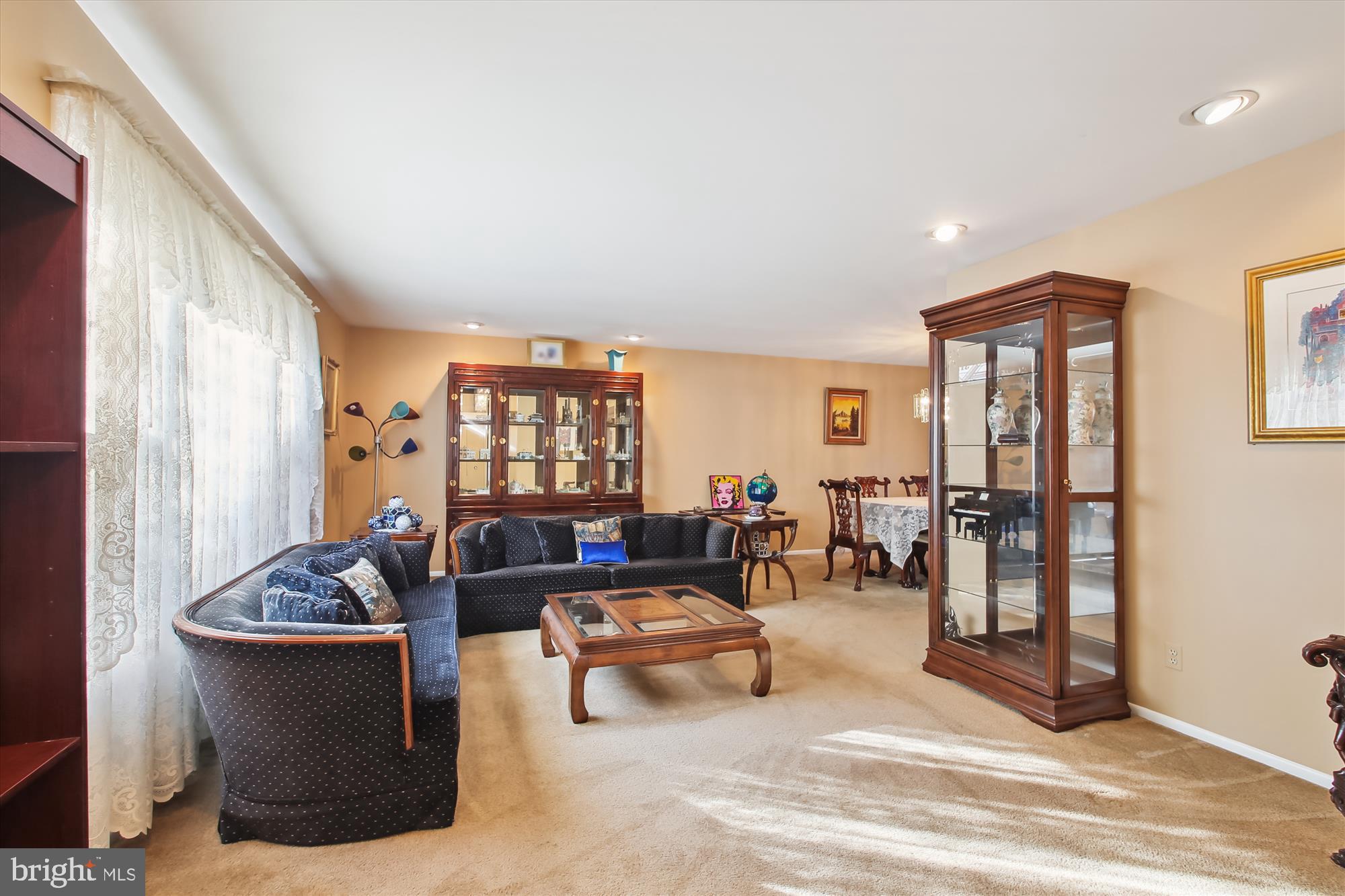 312 Delight Meadows Road Reisterstown, MD 21136 - Photo 15 of 37 Living Room