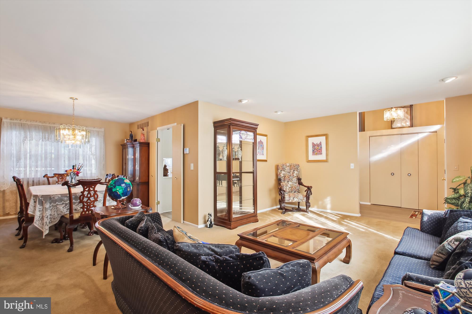 312 Delight Meadows Road Reisterstown, MD 21136 - Photo 16 of 37 Living Room