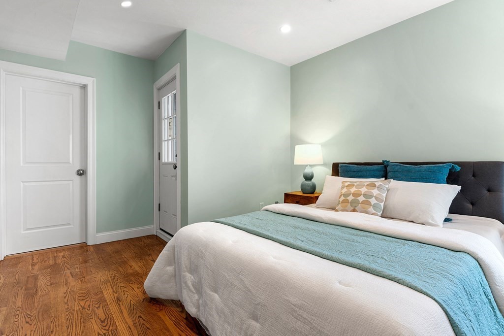 194 K Street, Unit 3 Boston, MA 02127 - Photo 11 of 18