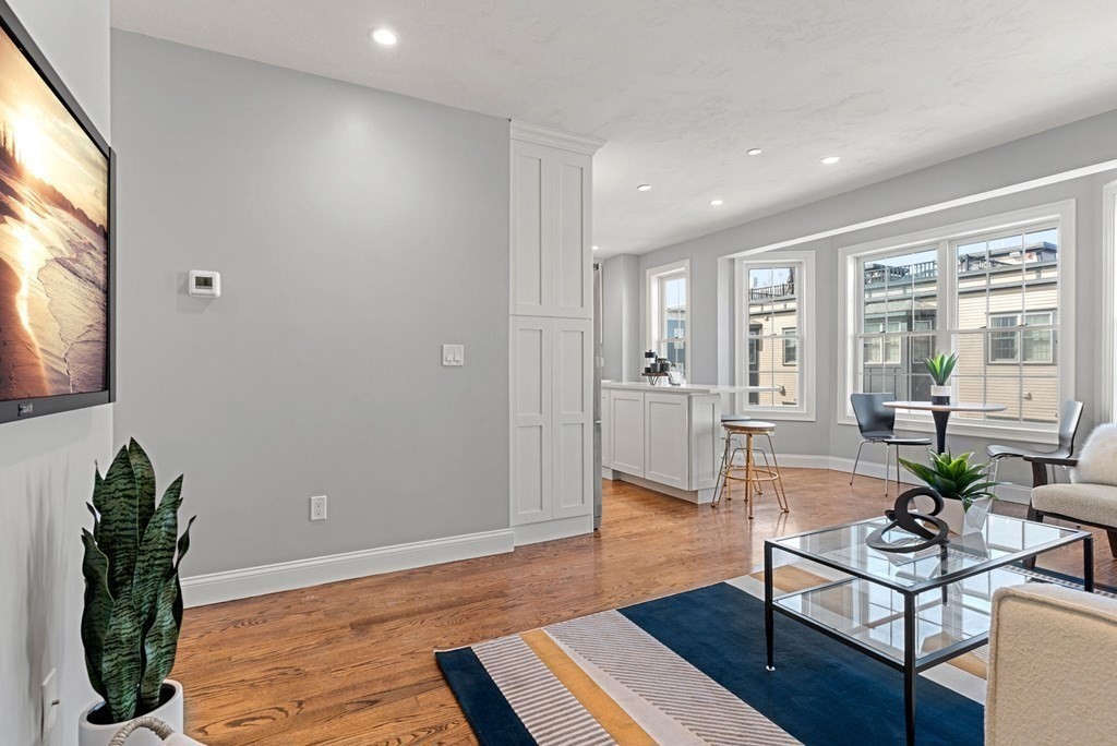 194 K Street, Unit 3 Boston, MA 02127 - Photo 9 of 18