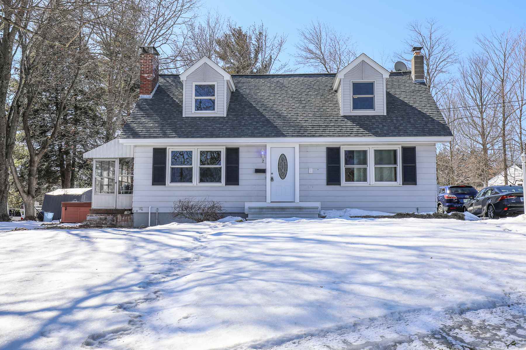 2 Hood Road Derry, NH 03038 - Photo 1 of 35 Gallery Image 1