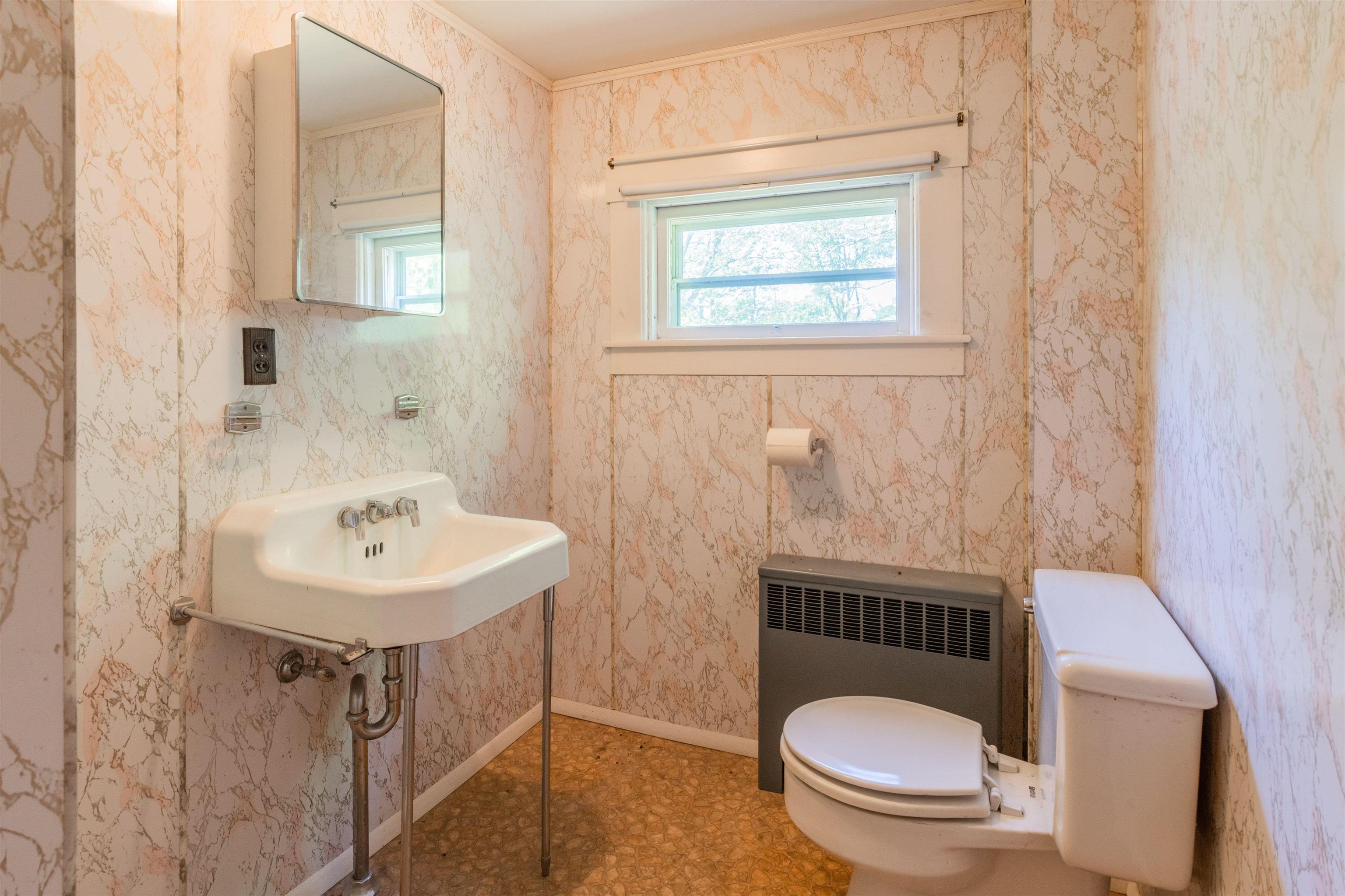47 Oak Street Milford, NH 03055 - Photo 23 of 35
