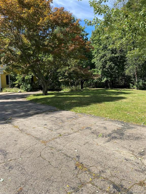 1704 Hendrie Road Metamora, MI 48455 - Photo 8 of 21