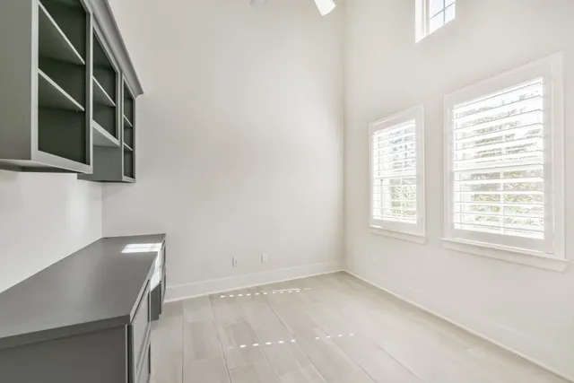 a view of an empty walk in closet