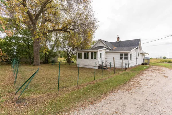 $144,900 | 211 Sunnyside Avenue, Ogema, MN 56569