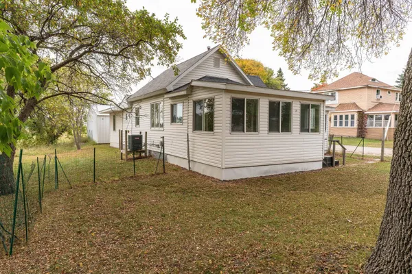 $144,900 | 211 Sunnyside Avenue, Ogema, MN 56569