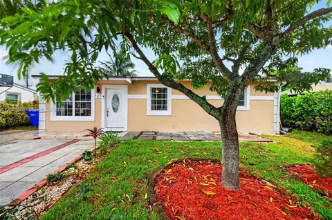 $400,000 | 721 North 69th Avenue, Hollywood, FL 33024