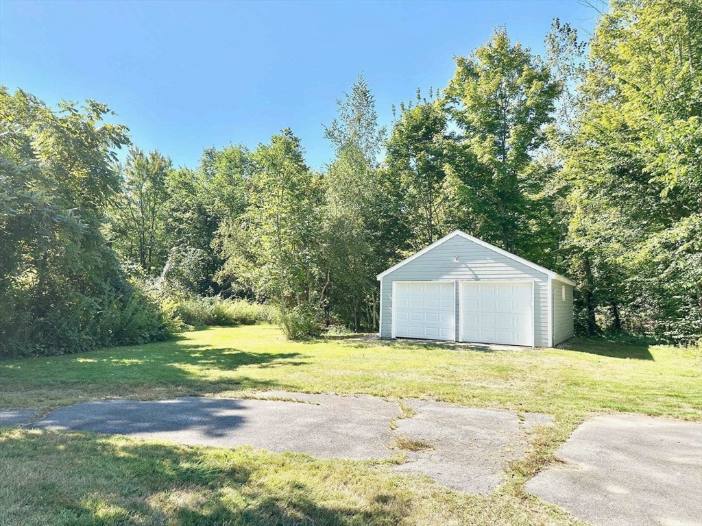 10 Roulston Road, Unit 10 Windham, NH 03087 - Photo 16 of 16