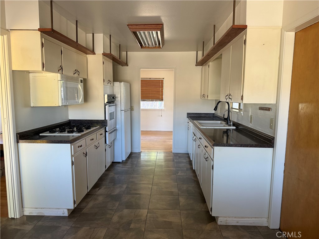 12920 Toomes Camp Road Flournoy, CA 96029 - Photo 6 of 22