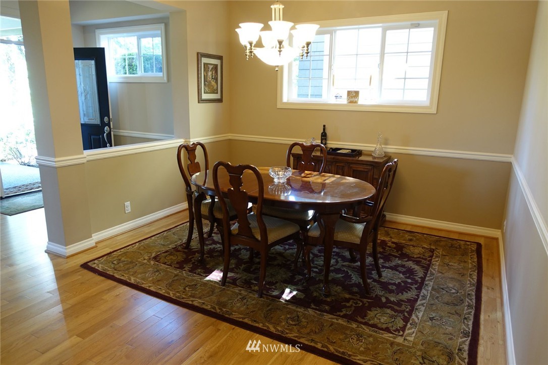 5334 Northeast 2nd Street Renton, WA 98059 - Photo 4 of 25