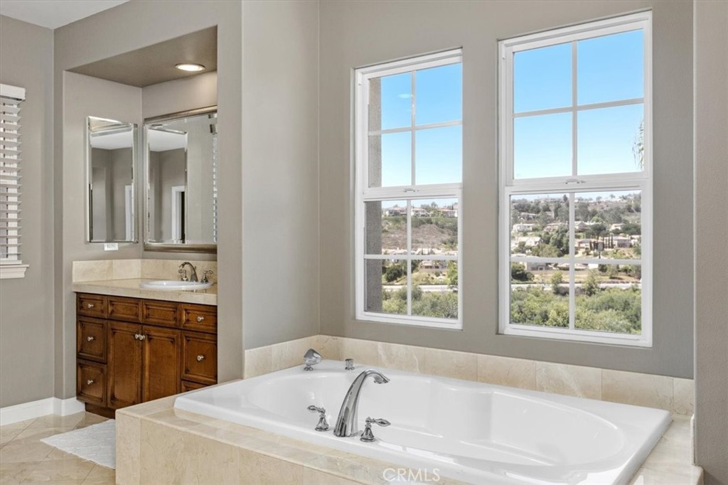 2453 Lapis Road Carlsbad, CA 92009 - Photo 34 of 74