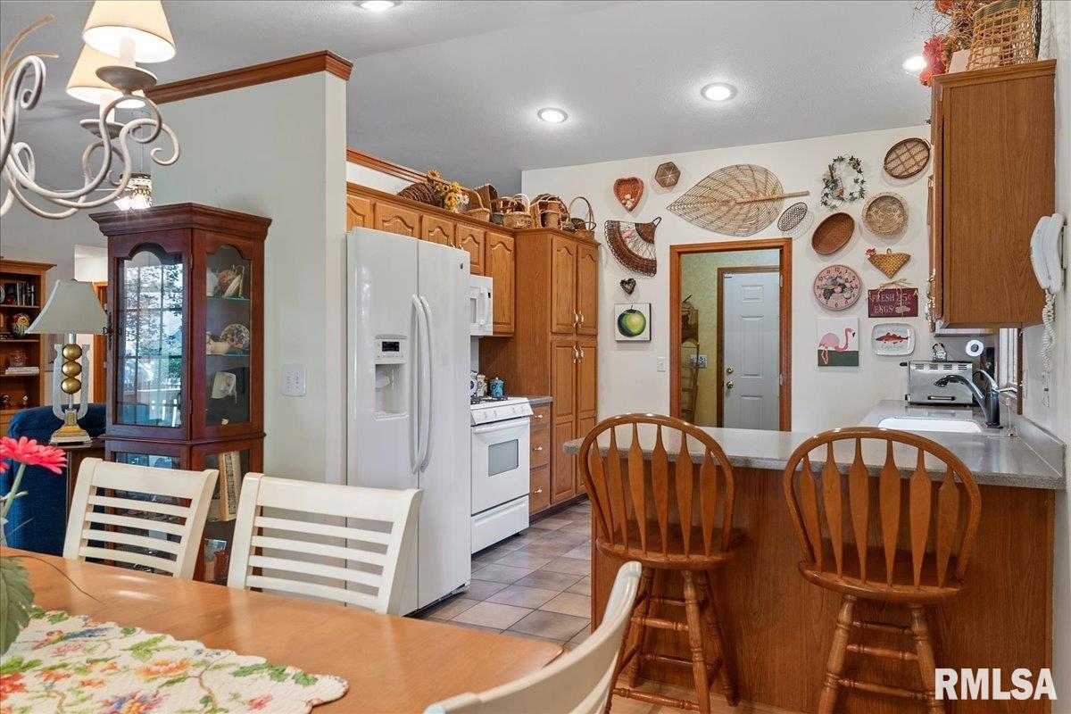 799 Shoshoni Drive Springfield, IL 62711 - Photo 11 of 33 Gallery Image 11
