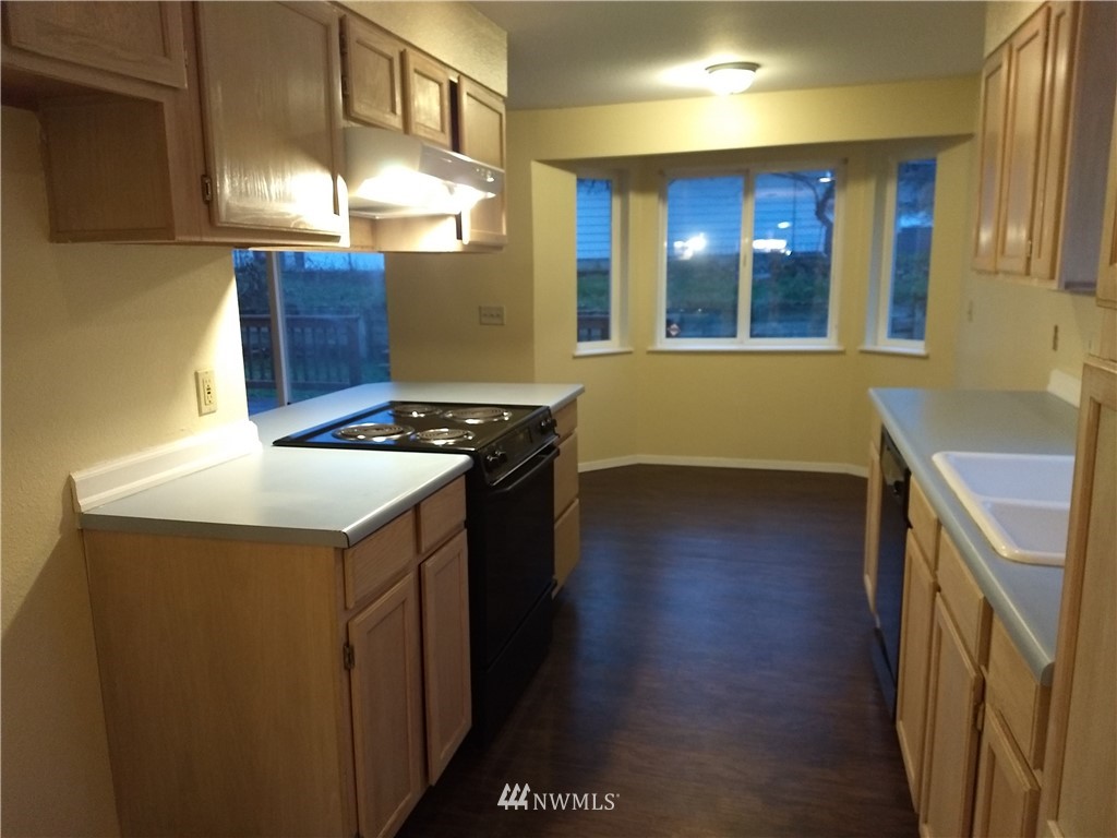 2521 R Street Southeast Auburn, WA 98002 - Photo 8 of 25 Gallery Image 8