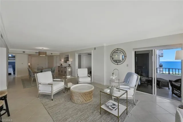 $11,500 | 4451 Gulf Shore Boulevard North, Unit 1205, Naples, FL 34103