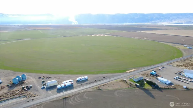 a view of an ocean view