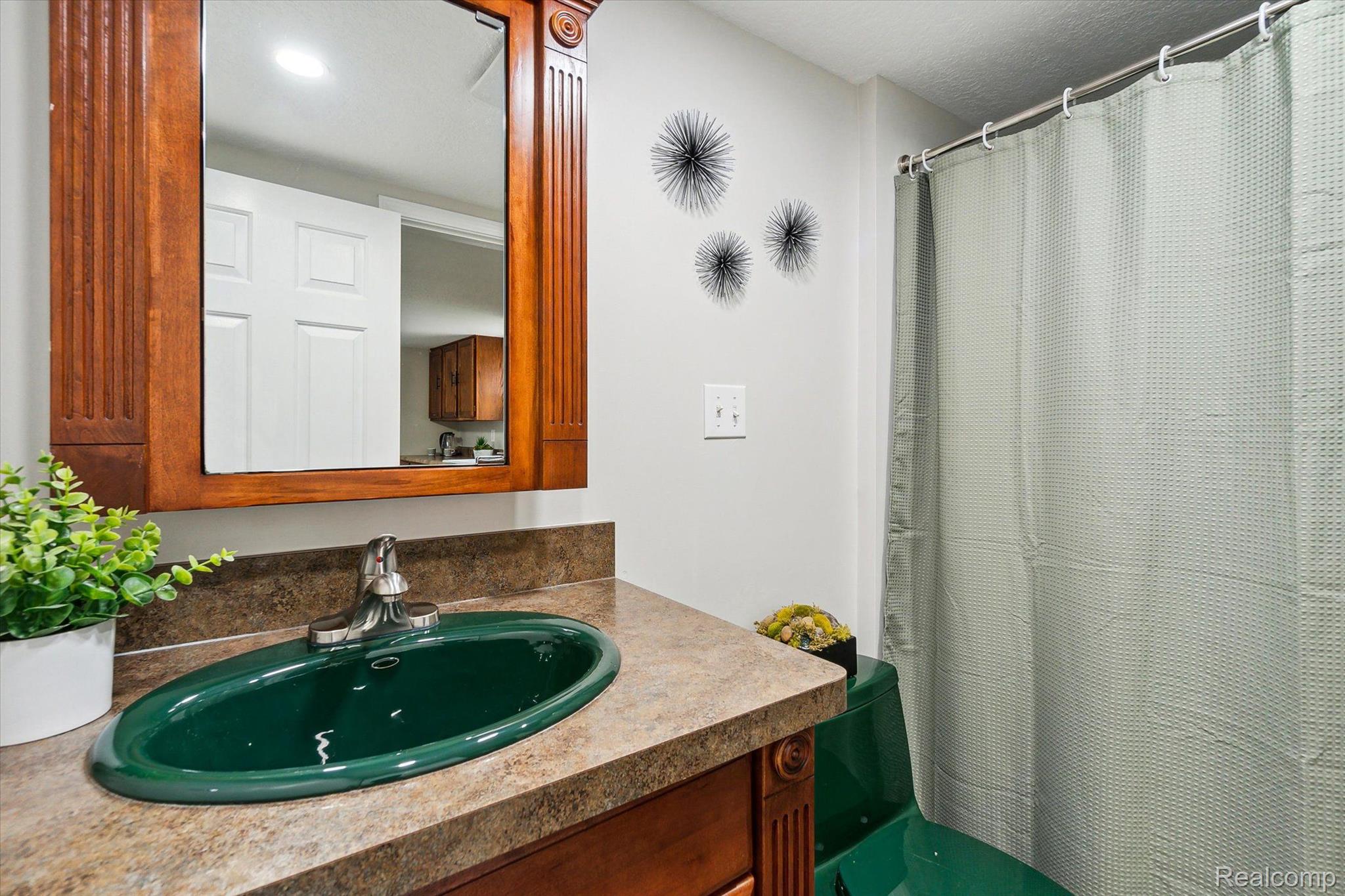 4068 Richfield Road Flint, MI 48506 - Photo 12 of 30 Gallery Image 12