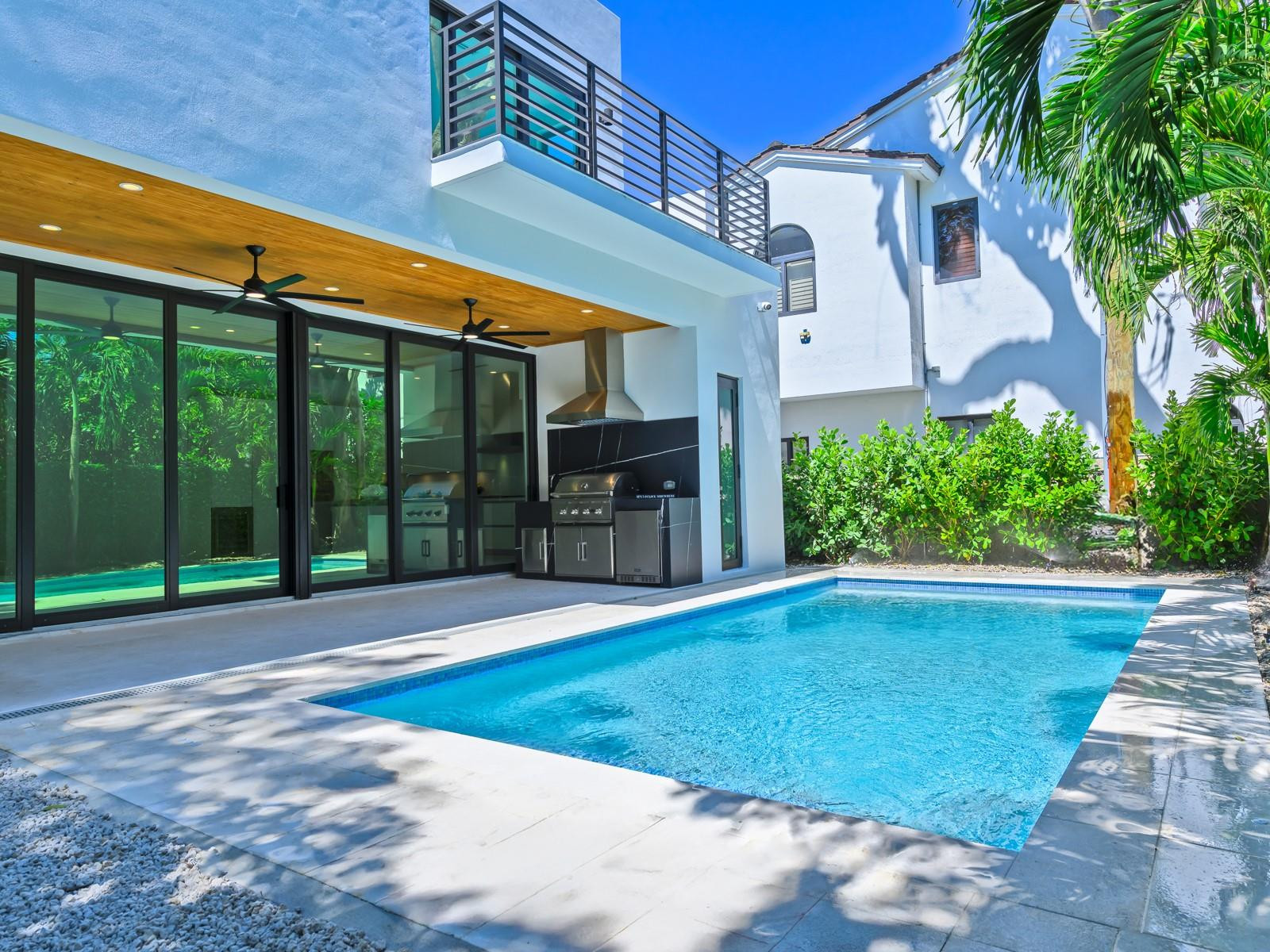 3755 Solana Road Miami, FL 33133 - Photo 12 of 18 POOL AREA