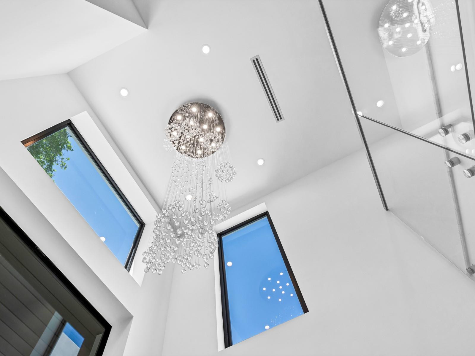 3755 Solana Road Miami, FL 33133 - Photo 4 of 18 CHANDELIER