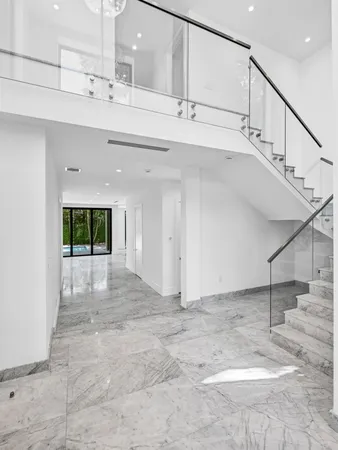 $23,500 | 3755 Solana Road, Miami, FL 33133