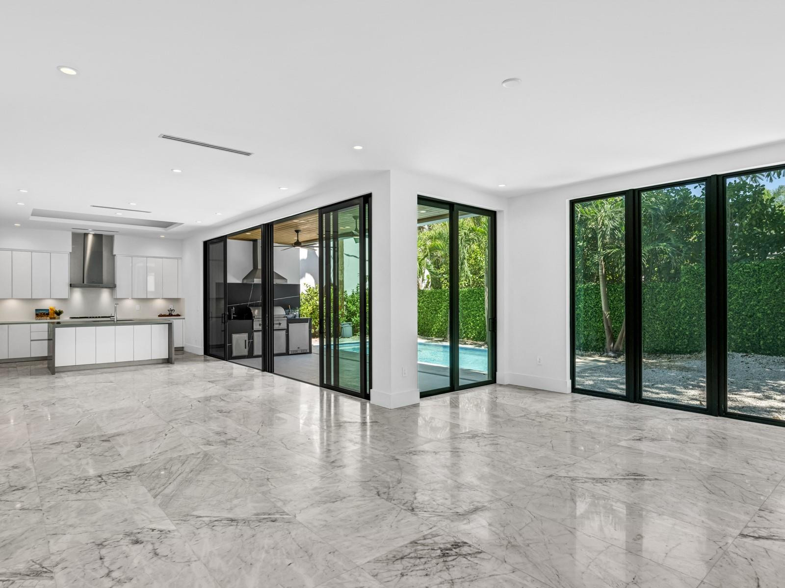 3755 Solana Road Miami, FL 33133 - Photo 7 of 18 DINING LIVING AREA