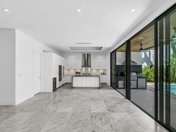 $23,500 | 3755 Solana Road, Miami, FL 33133