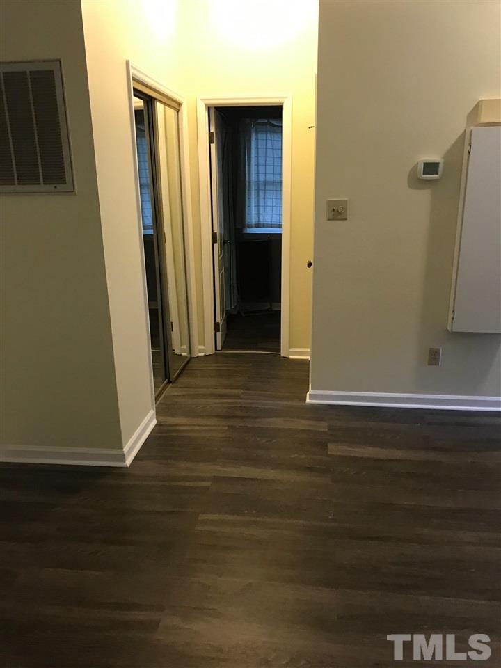 3337 Mill Run, Unit 113 Raleigh, NC 27612 - Photo 2 of 3