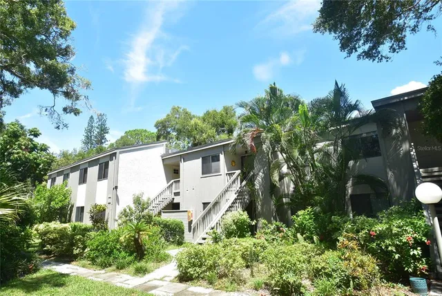 $2,000 | 1516 Pelican Cove Road, Unit GR144, Sarasota, FL 34231