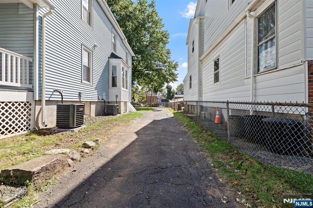 172 Boiling Springs Avenue East Rutherford, NJ 07073 - Photo 38 of 42 Gallery Image 38