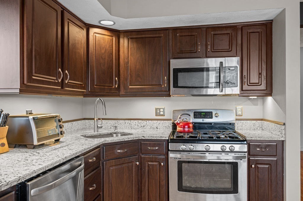 75 Summer Street, Unit 5 Salem, MA 01970 - Photo 5 of 22