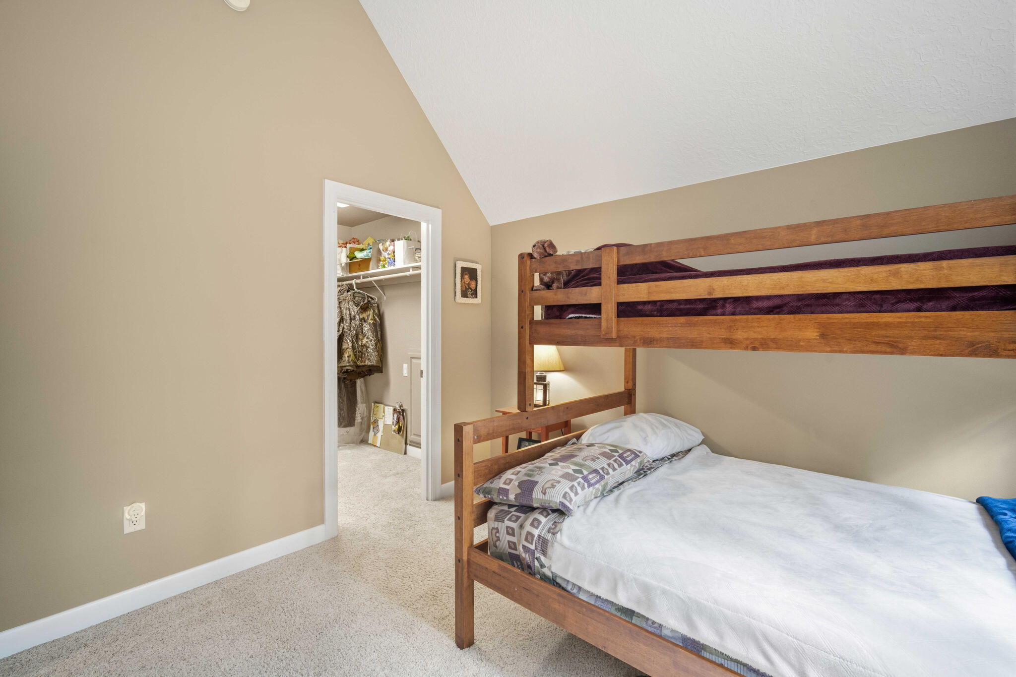14234 Whitewater Loop La Pine, OR 97739 - Photo 29 of 62 Also with a walk in closet