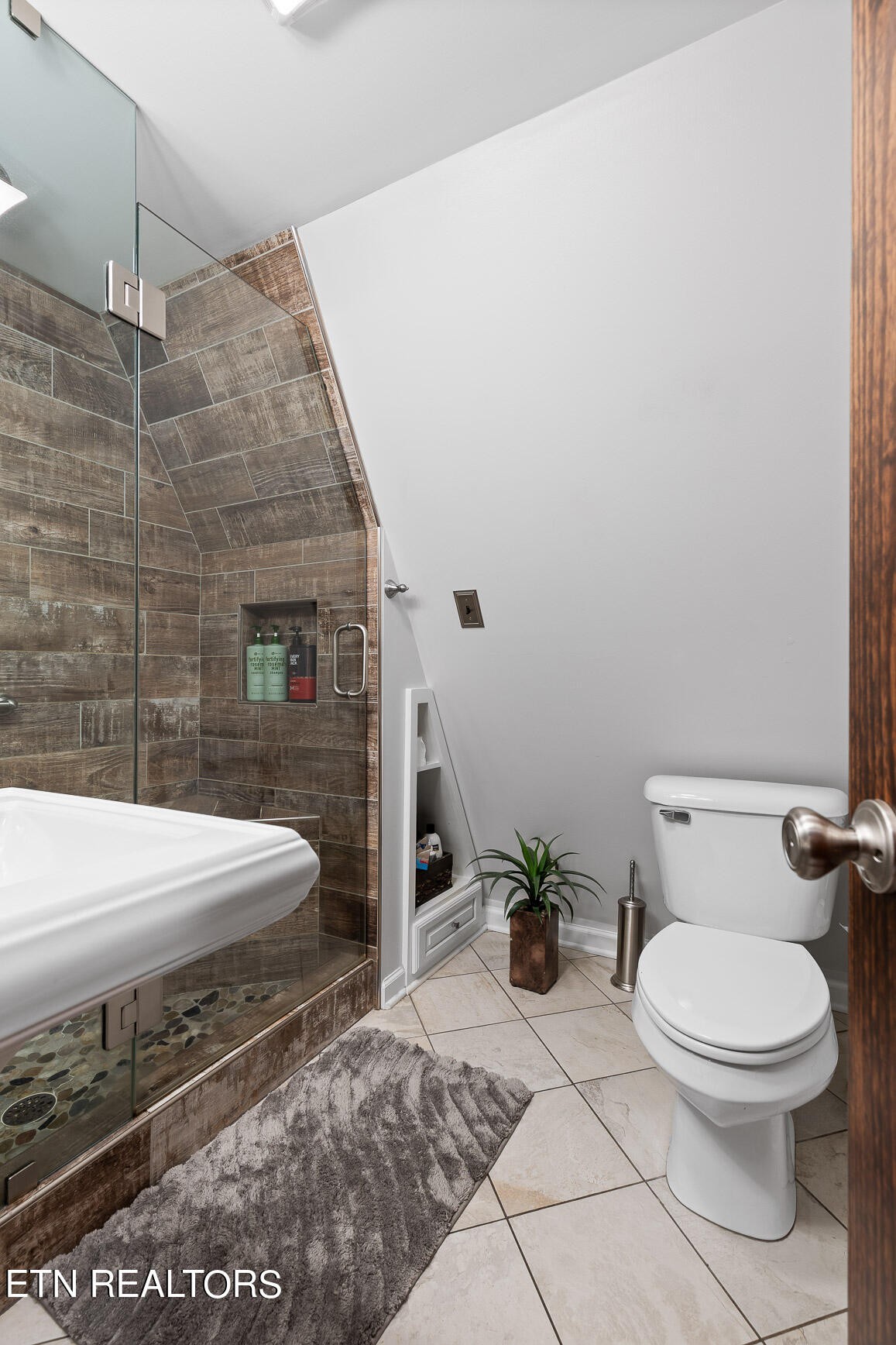 393 Perimeter Road Benton, TN 37307 - Photo 8 of 33 Gallery Image 8