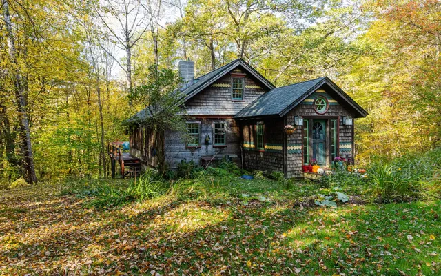 $500,000 | 94 Cold Pond Road, Acworth, NH 03601