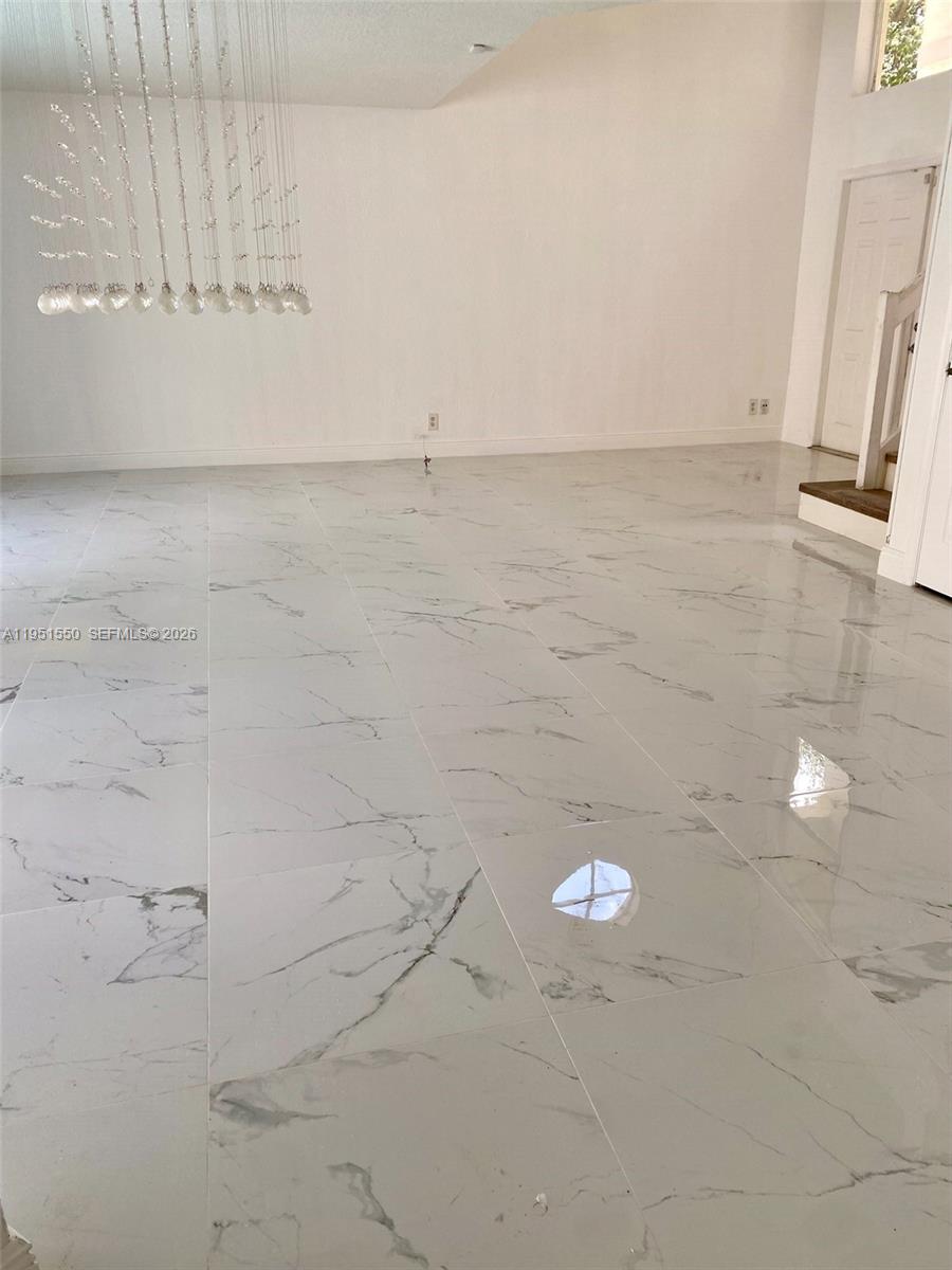 11301 Rockinghorse Road Cooper City, FL 33026 - Photo 3 of 34