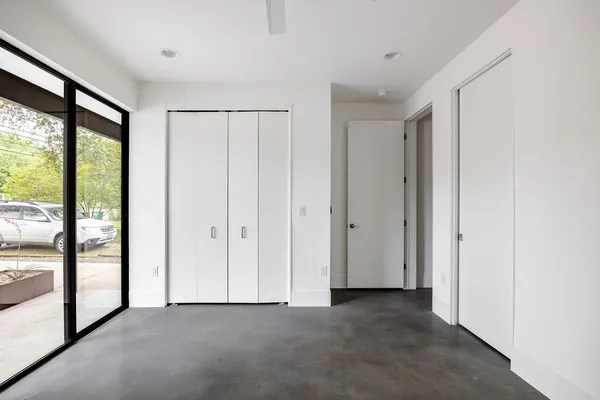 $5,500 | 1811 Justin Lane, Unit A, Austin, TX 78757