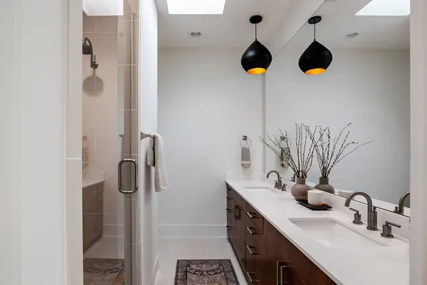 $5,500 | 1811 Justin Lane, Unit A, Austin, TX 78757