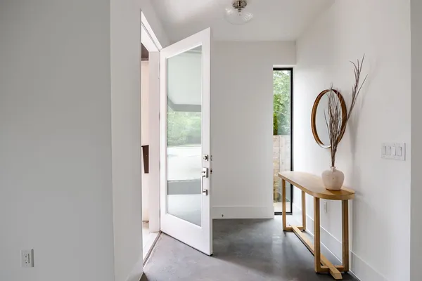 $5,500 | 1811 Justin Lane, Unit A, Austin, TX 78757