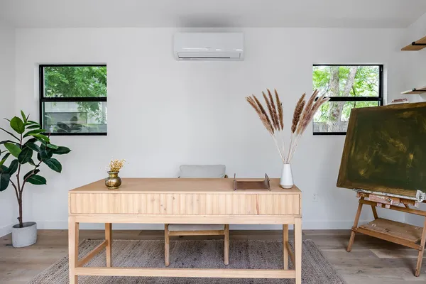 $5,500 | 1811 Justin Lane, Unit A, Austin, TX 78757