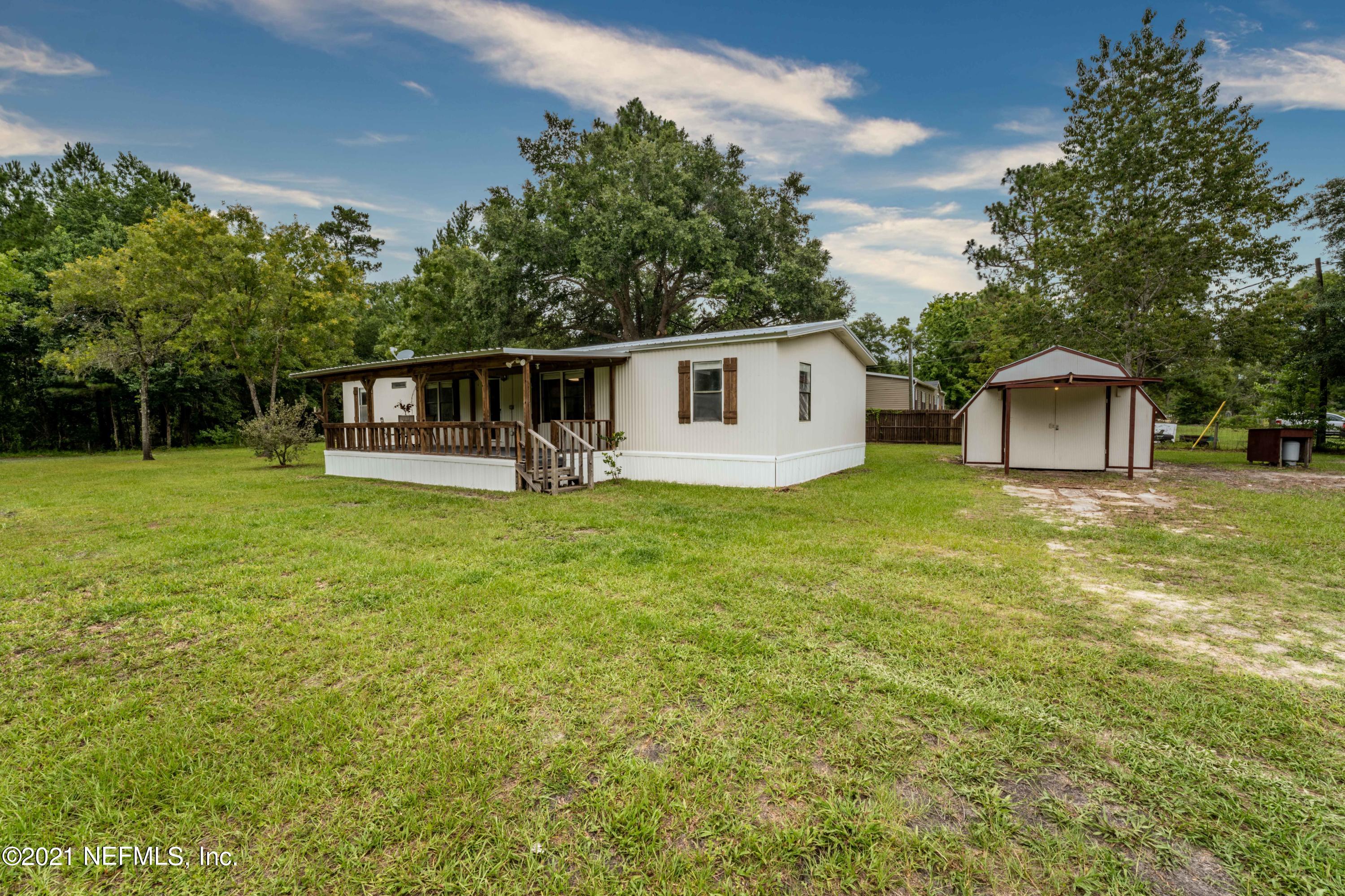 1950 Friendly Place Middleburg, FL 32068 - Photo 3 of 39 _DAN9771-HDR-Edit