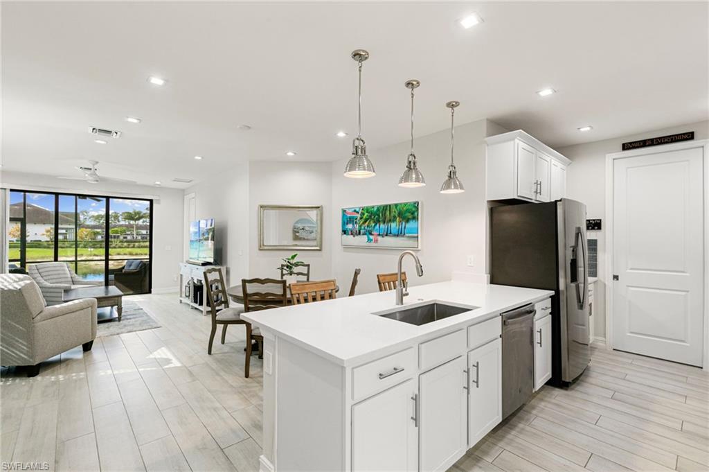 7535 Rockefeller Drive Naples, FL 34119 - Photo 5 of 35