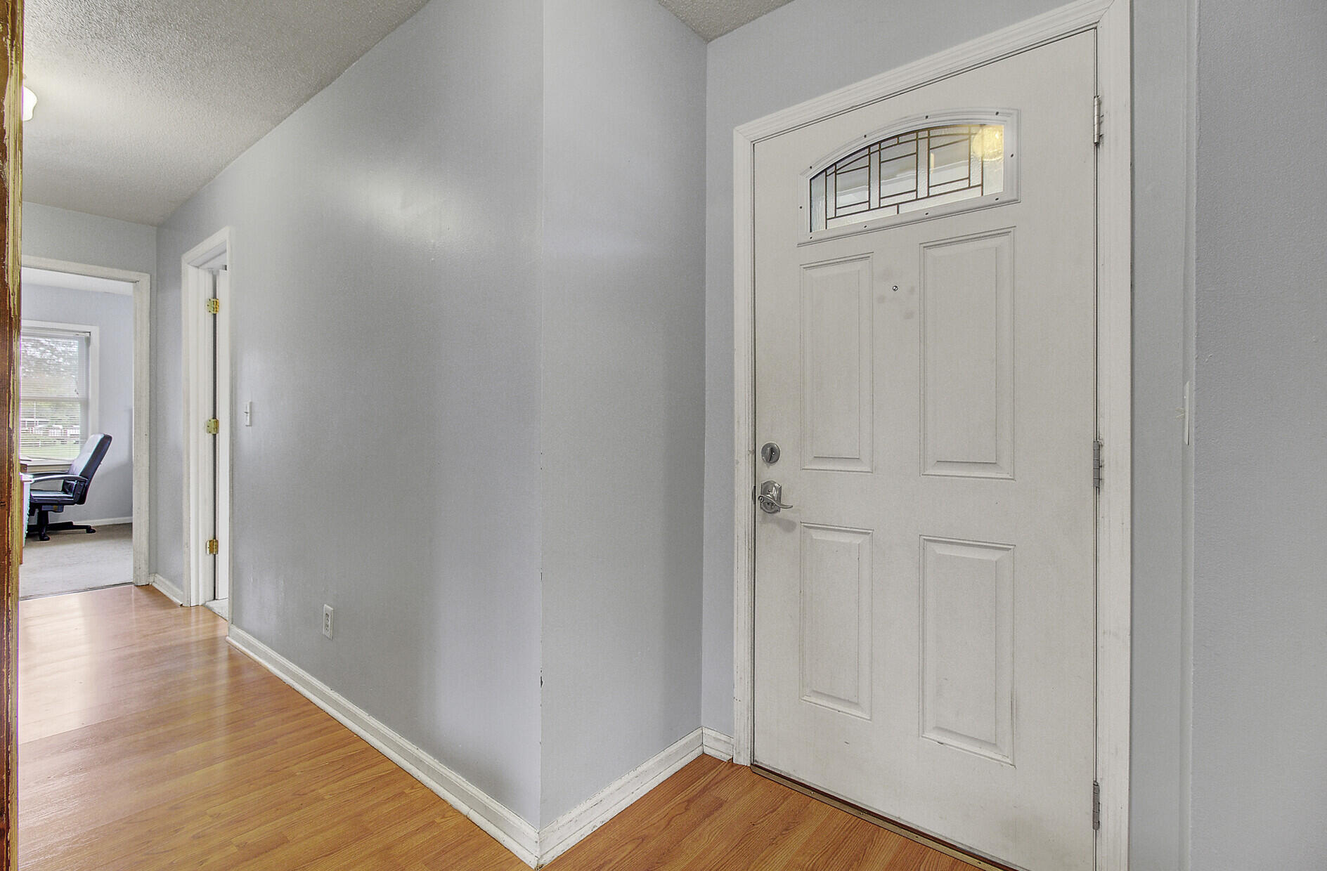 715 Beauregard Road Summerville, SC 29486 - Photo 6 of 32 06_6_mls