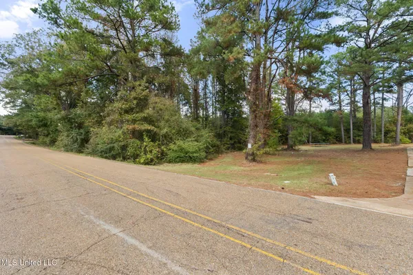 $14,500 | 0 Forest Hill Road, Jackson, MS 39272