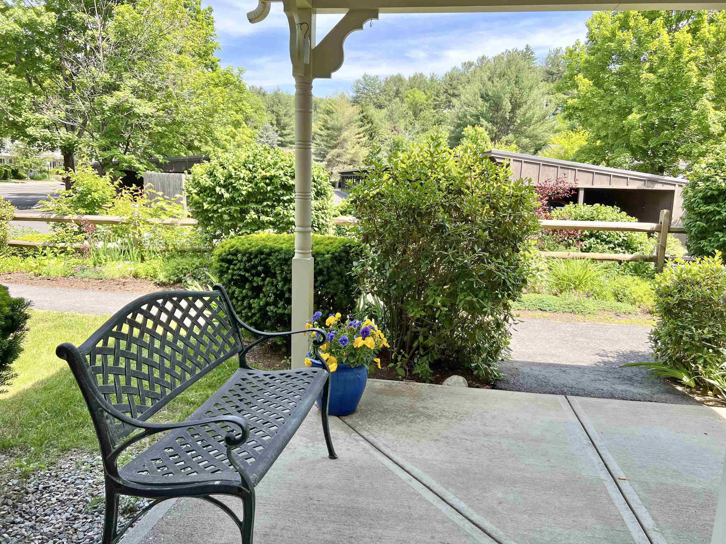 136 Morningside Cmns Brattleboro, VT 05301 - Photo 2 of 30