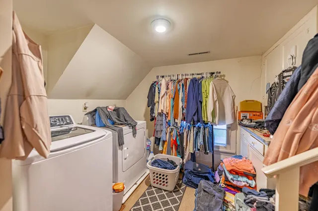 $425,000 | 917 West Locust Street, Belvidere, IL 61008