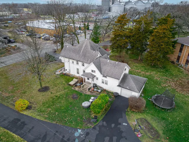 $425,000 | 917 West Locust Street, Belvidere, IL 61008